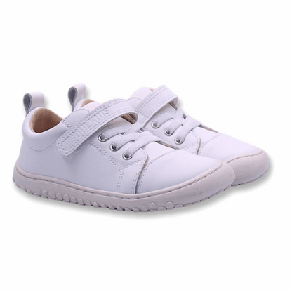 Zapatilla Ergonomica barefoot Escolar Aconcagua 2 color Blanco para niños unisex vista lateral ambos pies