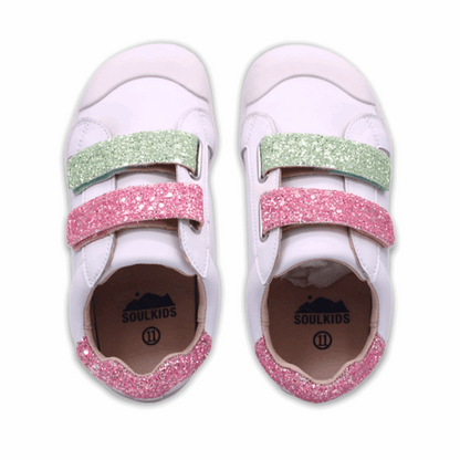 Zapatilla Ergonómica Arrayan 2 Blanca con straps Rosado  y verde glitter vista desde arriba ambos pies 