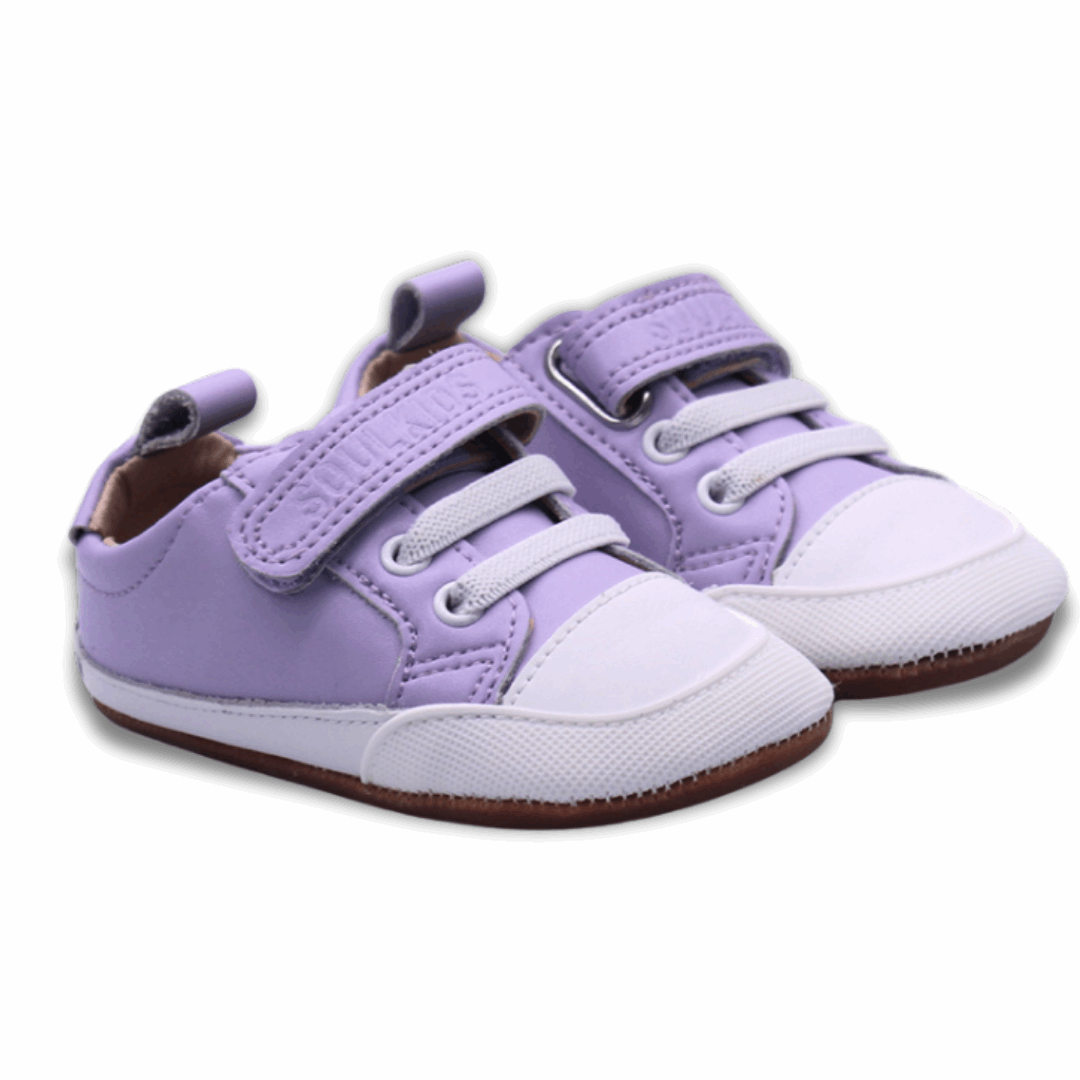 Zapatilla ergonómica barefoot Pioneros Lavanda para niñas vista de ambas en diagonal